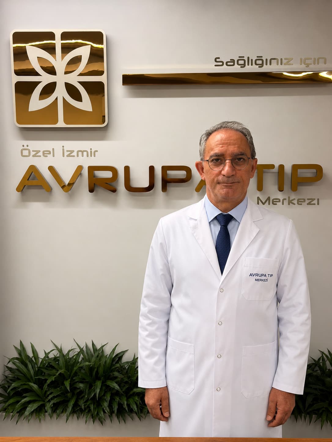 Şunun resmi: Opr. Dr. Aydın Keskin